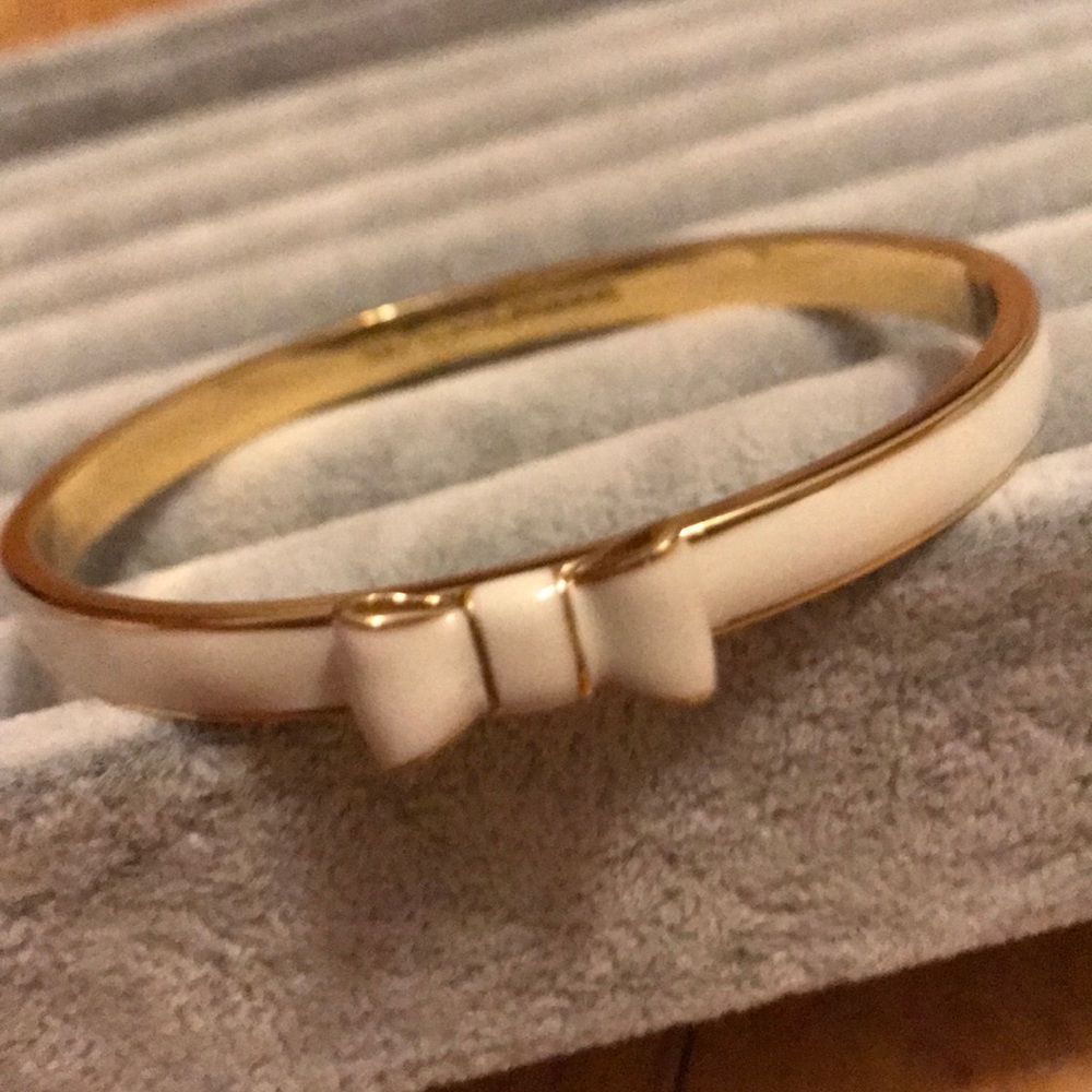 Kate Spade White Bangle Bracelet “Take a Bow”